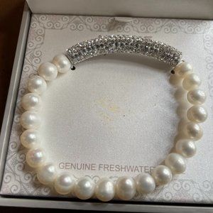 Women's Crystal Stretch Genuine Freshwater Pearl Bracelet